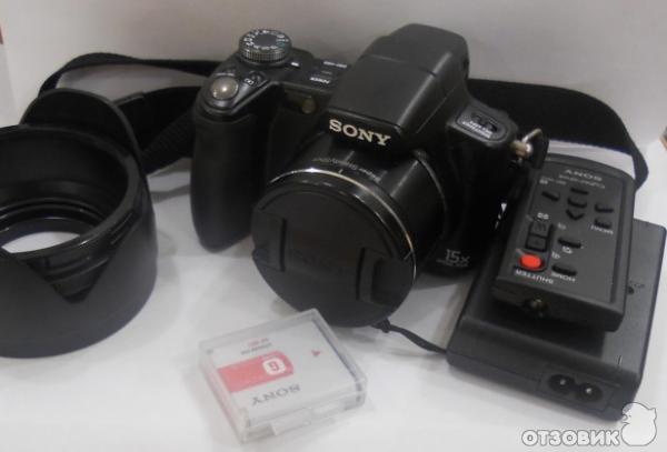 Цифровой фотоаппарат SONY DSC-H50