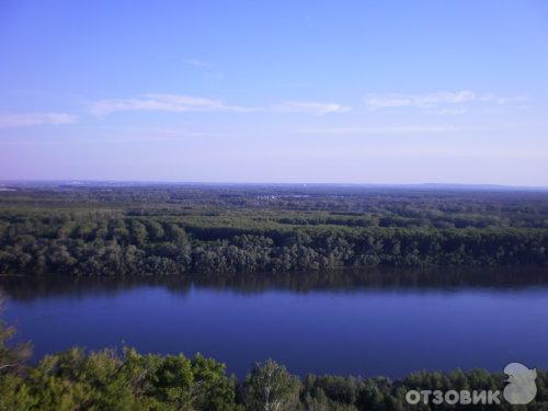 Памятник Салавату Юлаеву в Уфе, и парк рядом с ним фото