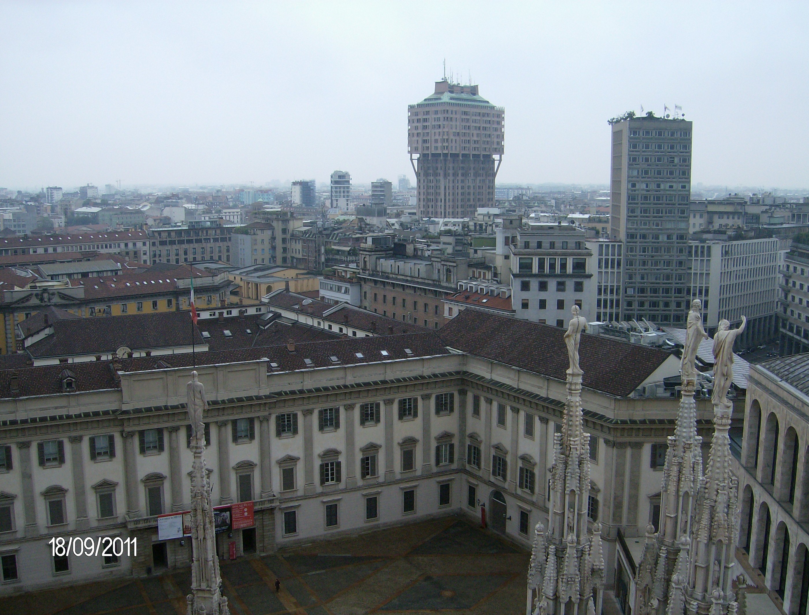 Кафедральный собор Duomo di Milano (Италия, Милан) фото