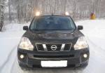 Автомобиль Nissan X-Trail внедорожник фото