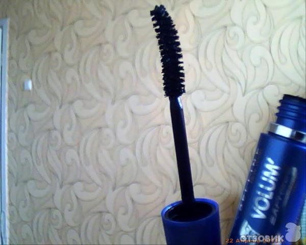 Тушь Maybelline Volume Express Corved Brush фото