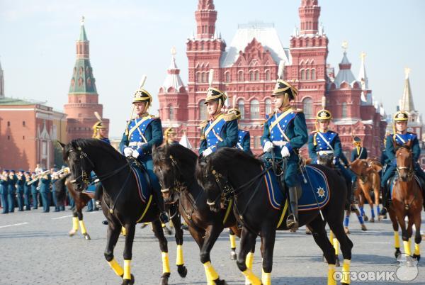 Развод конных и пеших караулов на Красной площади (Россия, Москва) фото