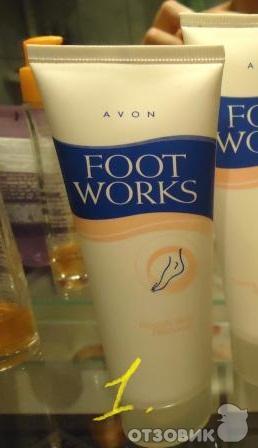 Средство для смягчения огрубевшей кожи ног Avon Foot Works Rough Skin Remover фото