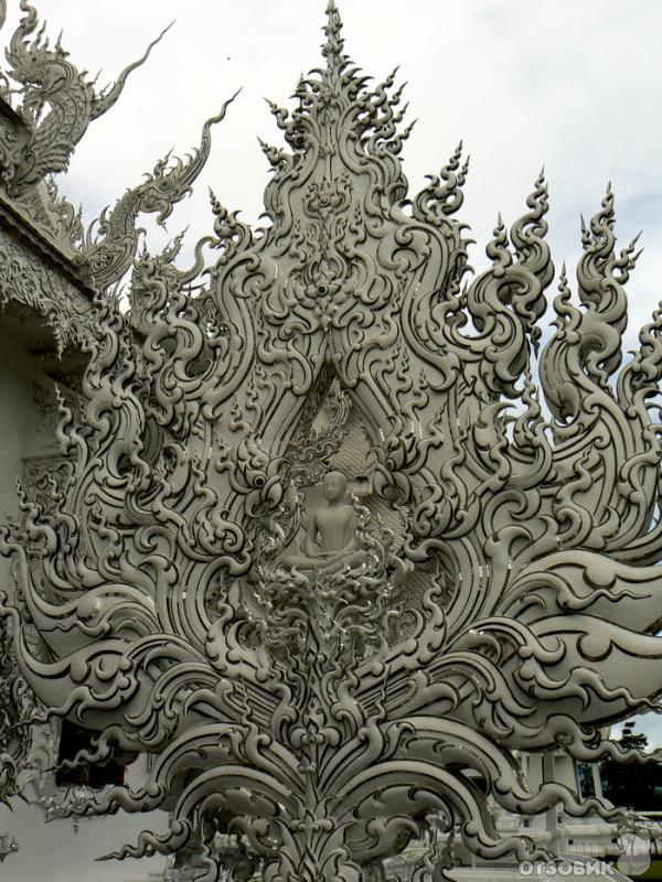 Ват Ронг Кхун (Wat Rong Khun) Белый Храм фото